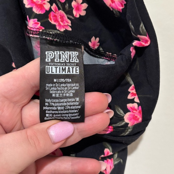 Pink Victoria’s Secret floral leggings size medium - Picture 6 of 7